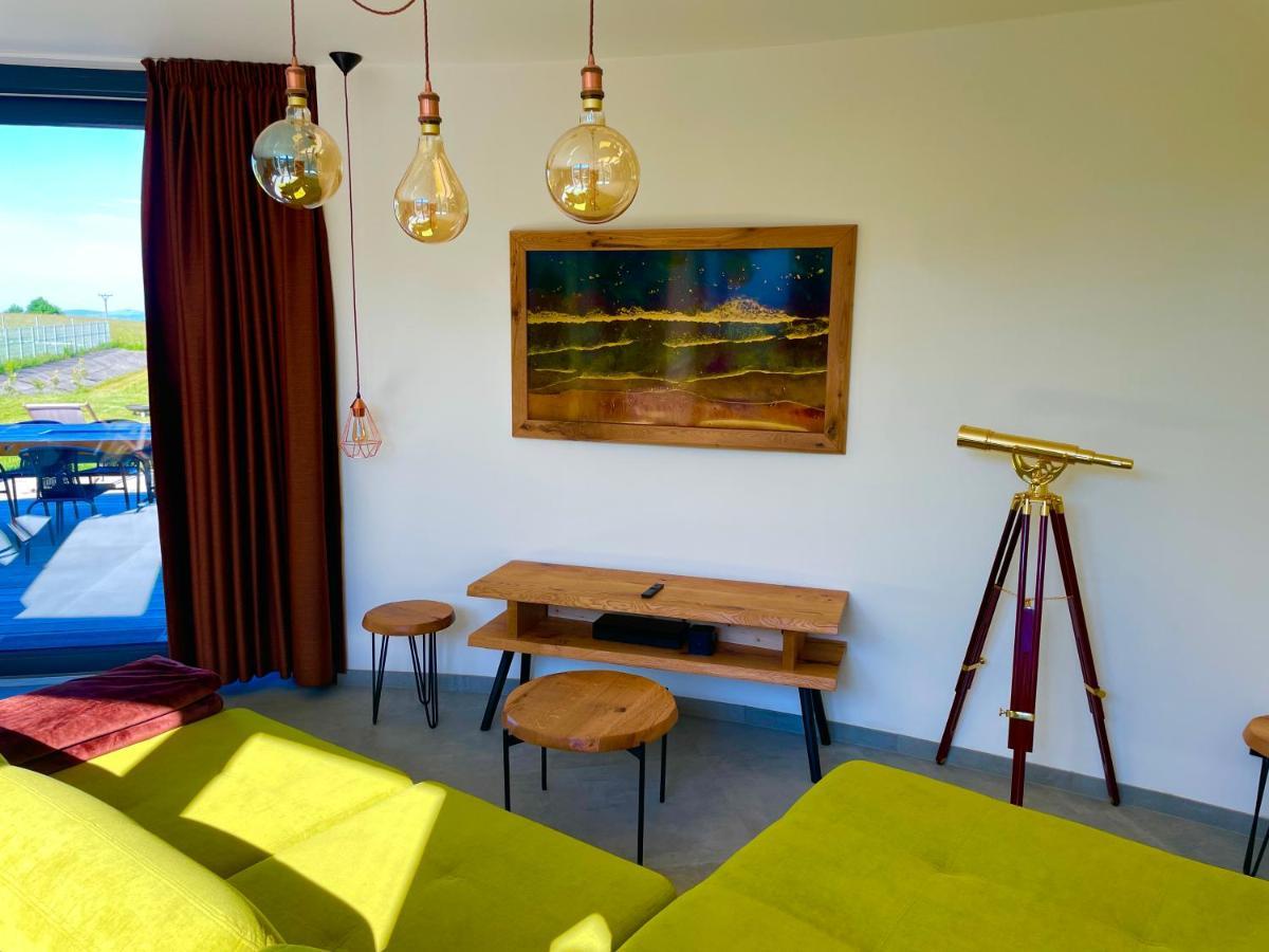 Panorama Korenec Luaran gambar
